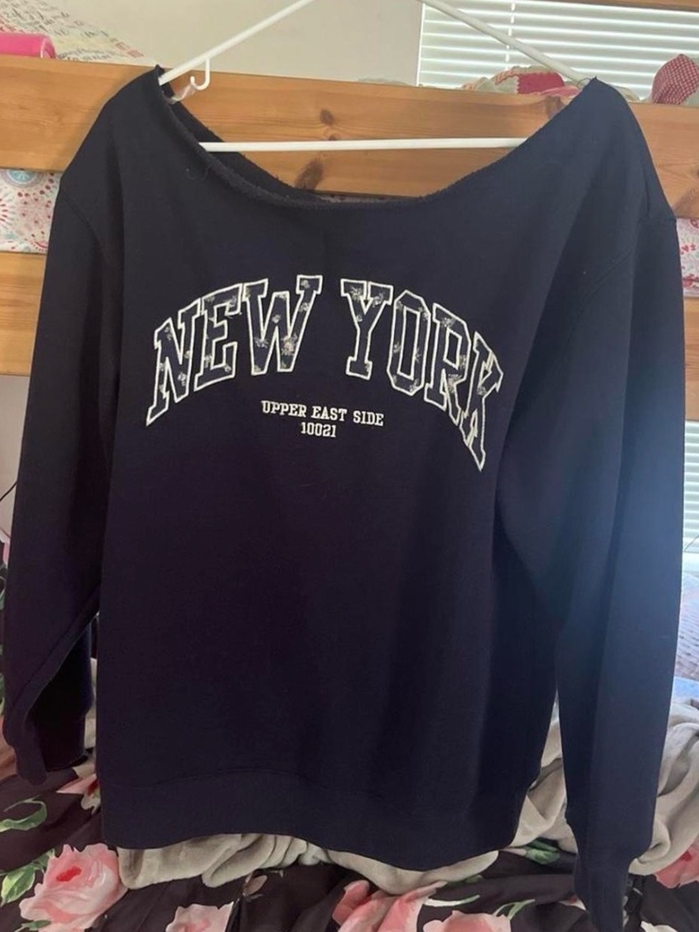 wild fable Off-the-Shoulder New York Sweatshirt - Black